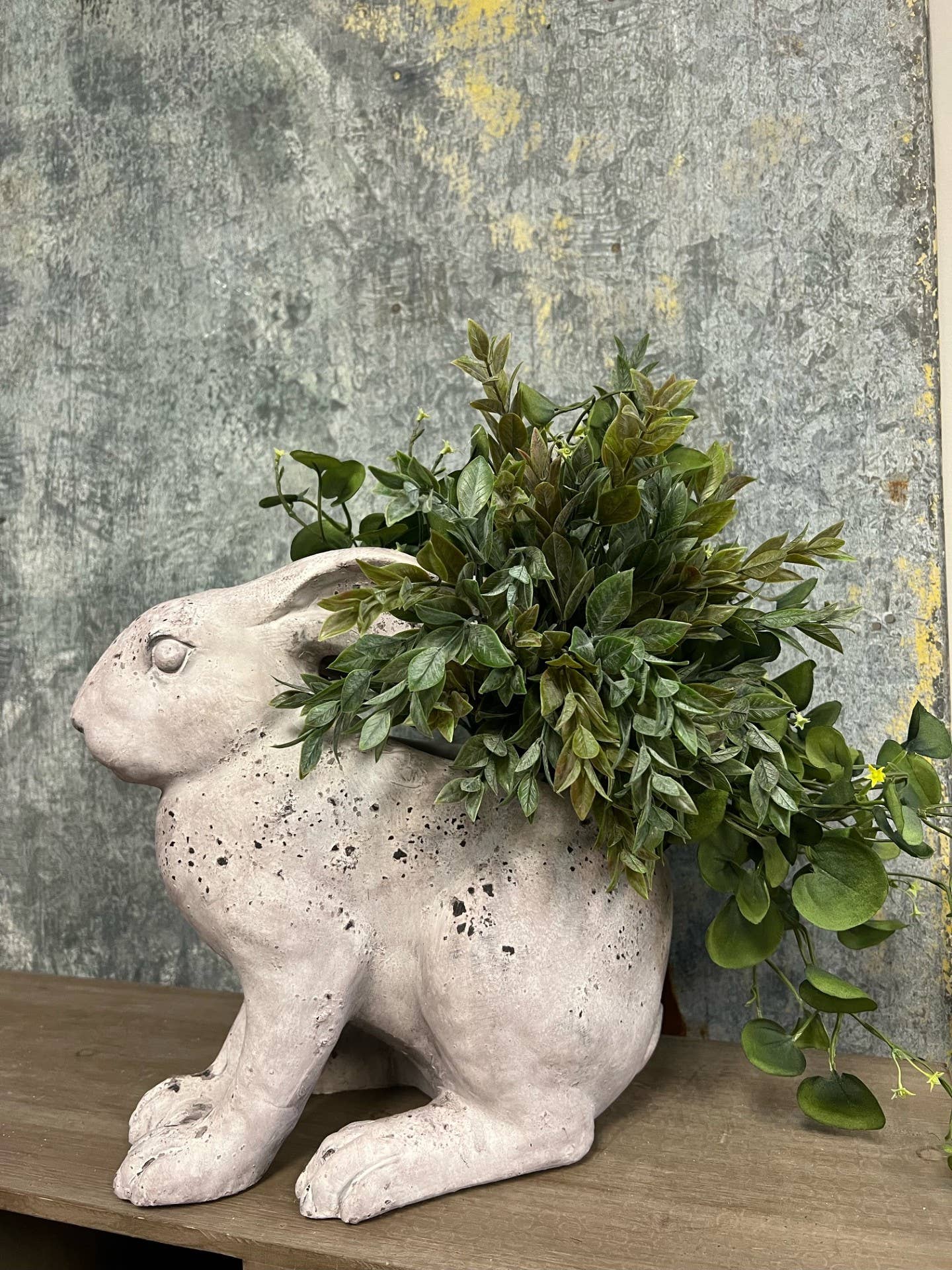 RESIN RABBIT PLANTER - LARGE