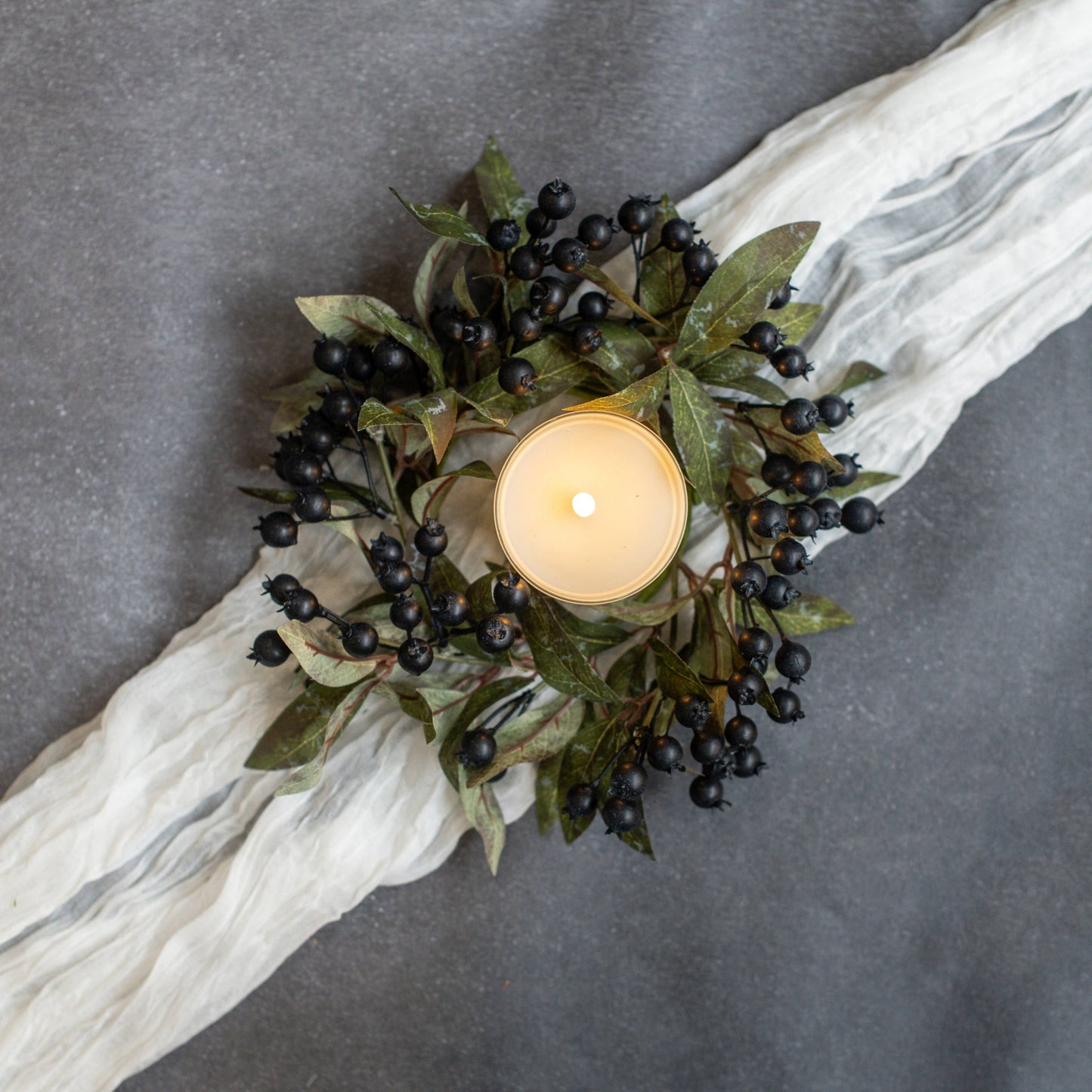 14" BLUE BERRIES CANDLE RING