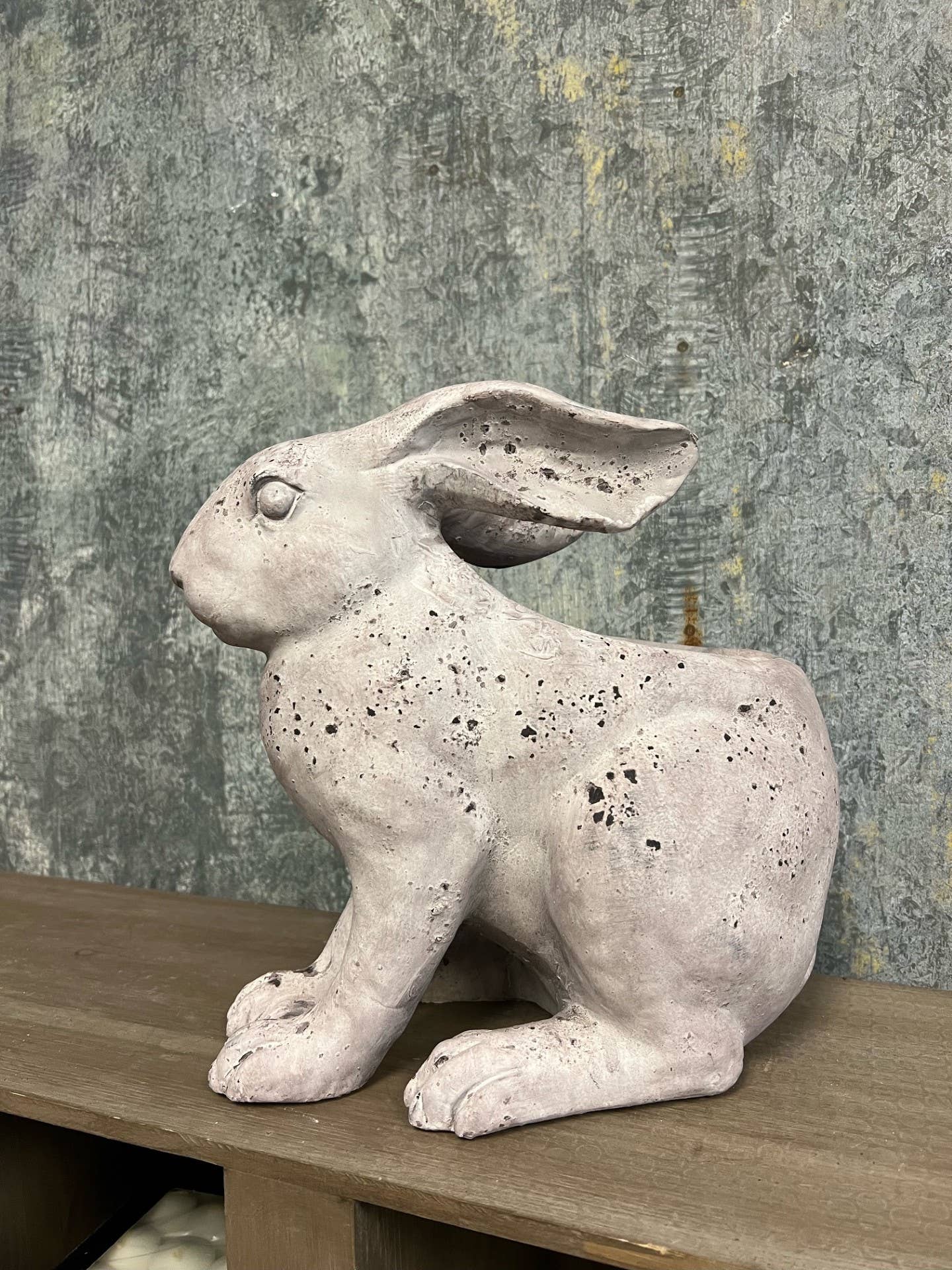 RESIN RABBIT PLANTER - LARGE