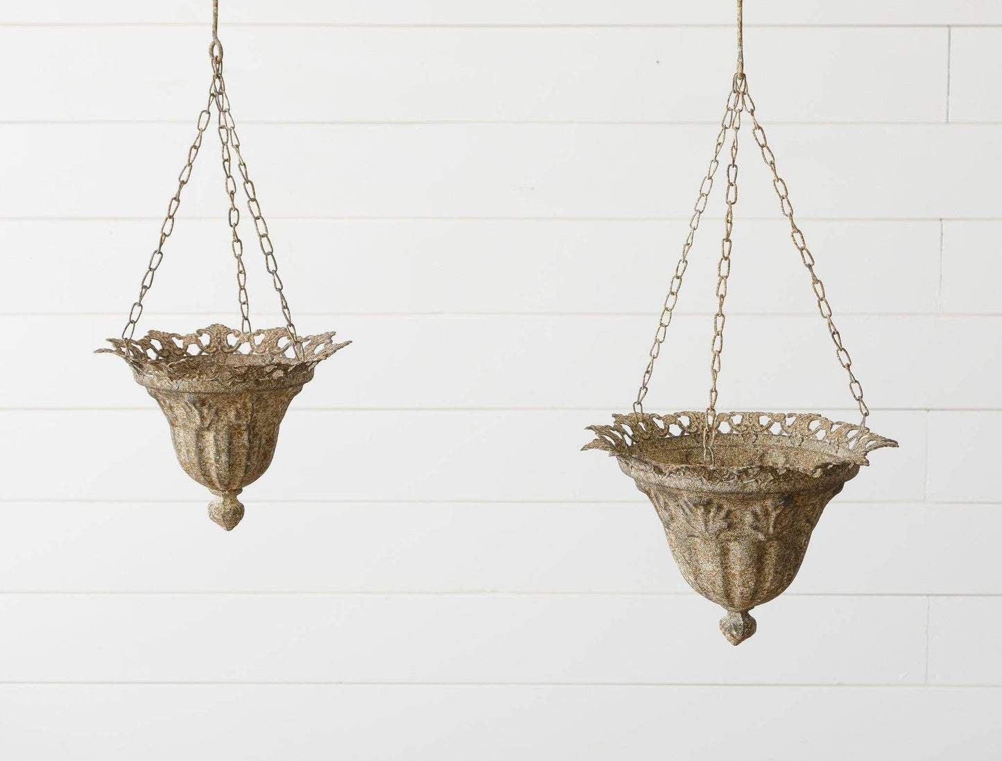 Iron Hanging Planters (Set Of 02)