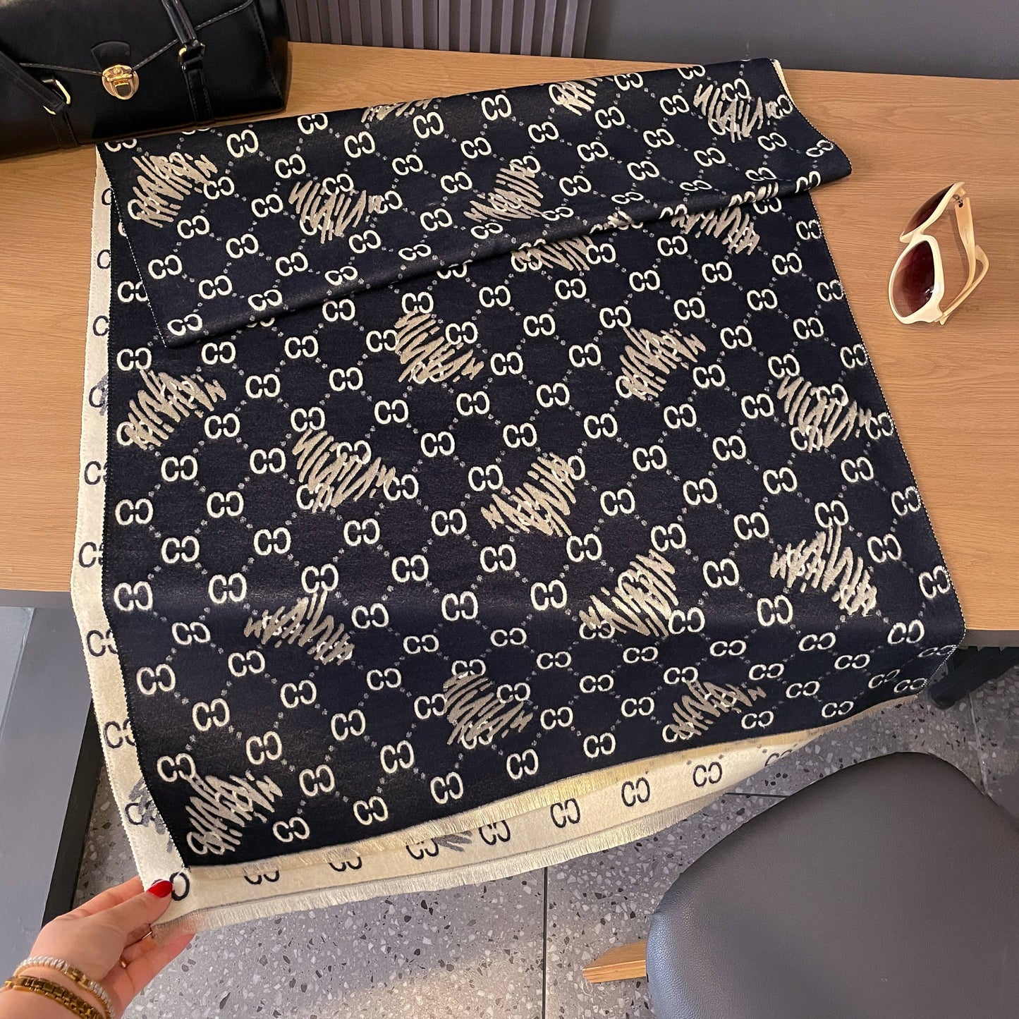 Black / White Scribbles Reversible Wrap