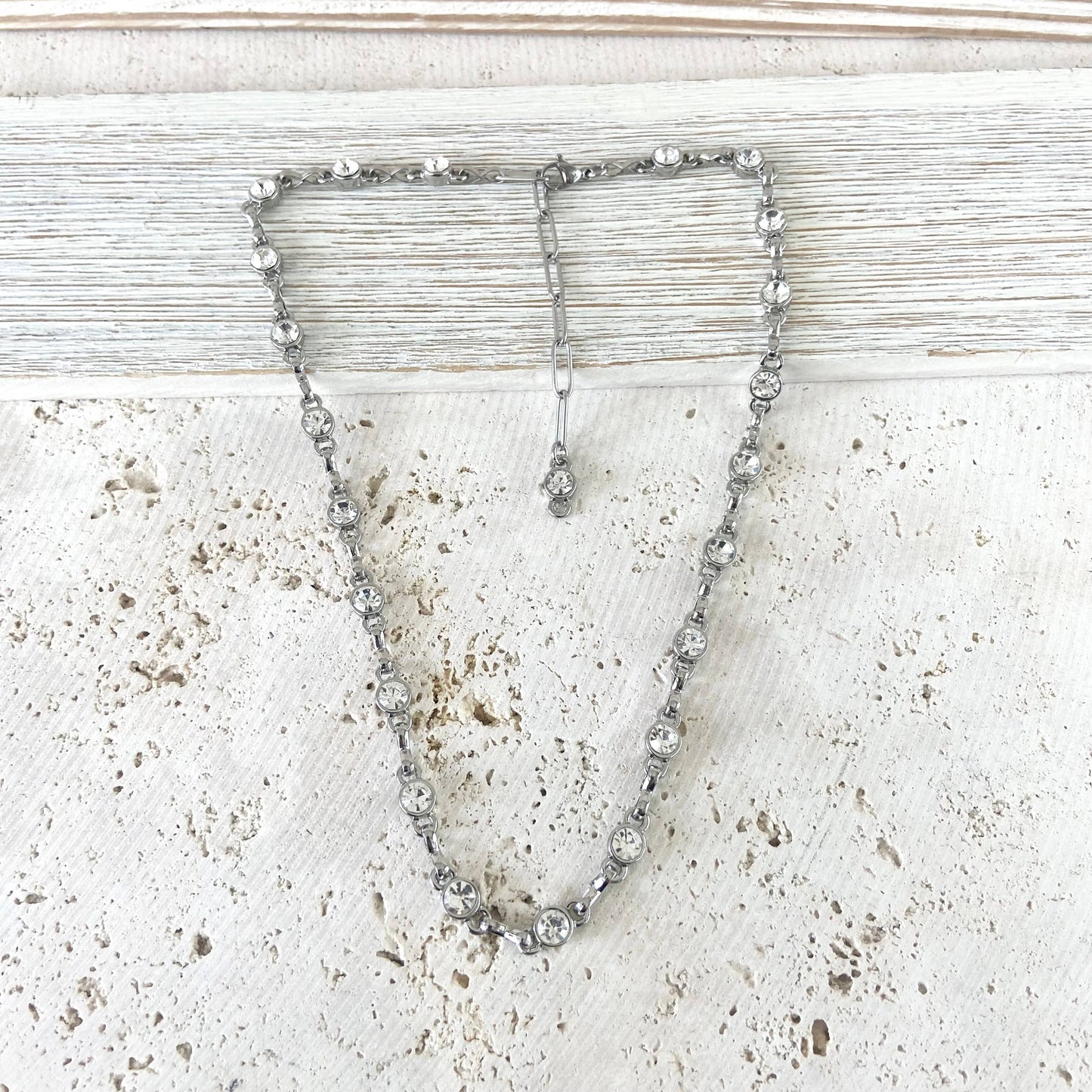 Equestrian linked chain layering crystal necklaces : Gold equestrian chain