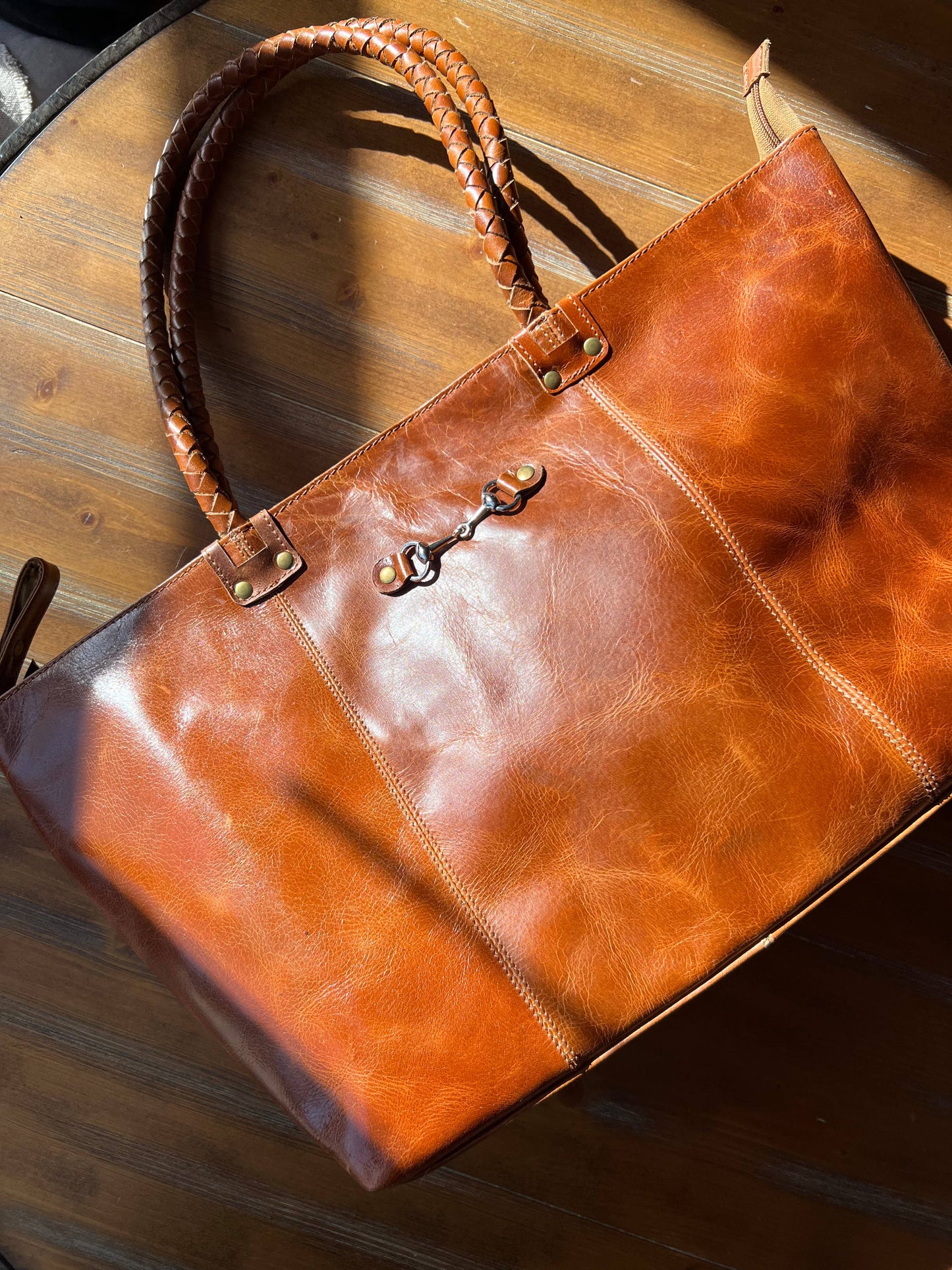 Equestrian Snaffle Bit Newmarket Leather Tote Bag Purse: Distressed Oakbark