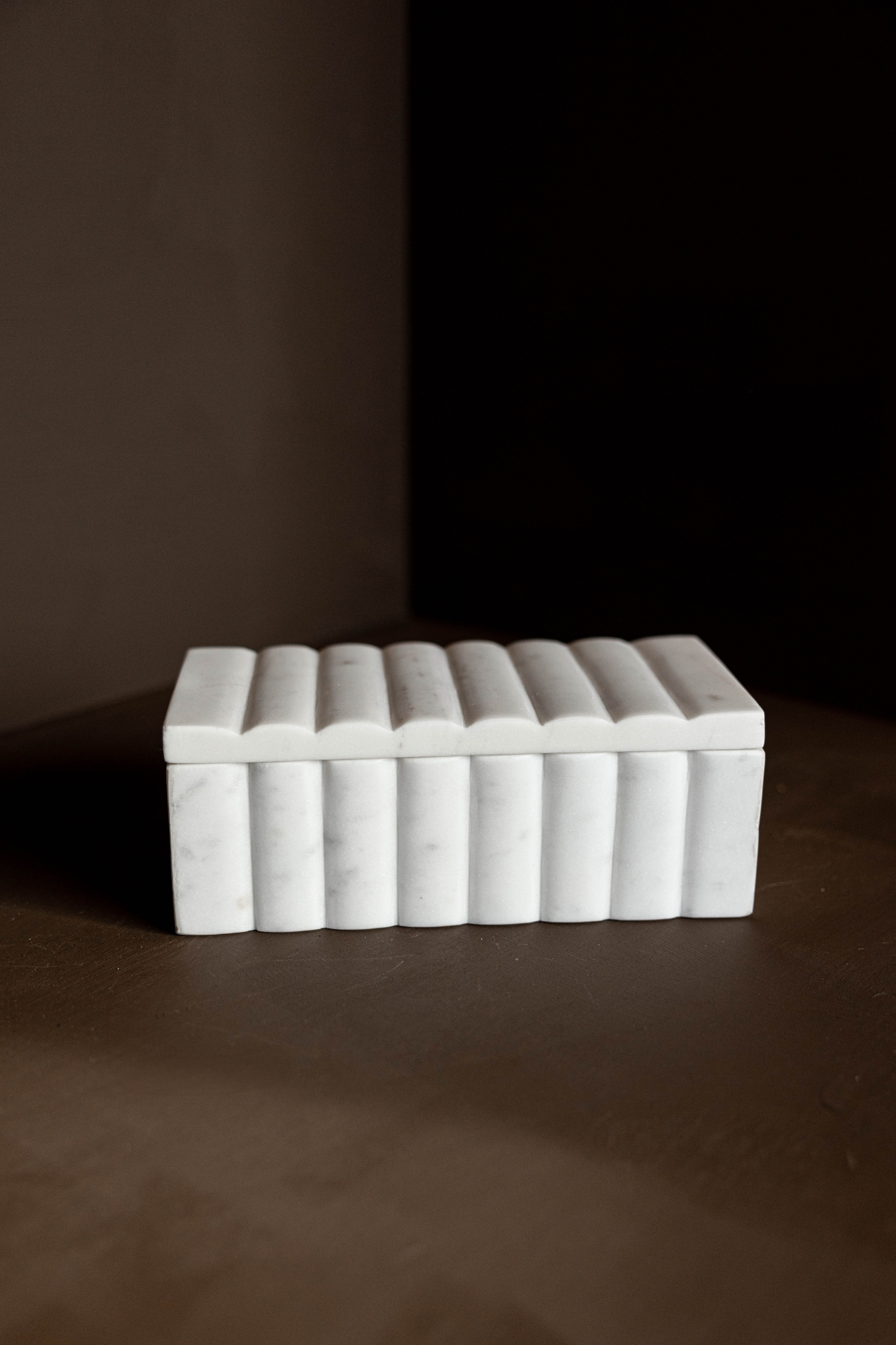 Fluted Box Marble Scallop Design White
