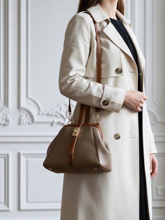 Mini Leather Top-Handle Bag with Detachable Strap, Made in Italy, art. 112746: Beige1