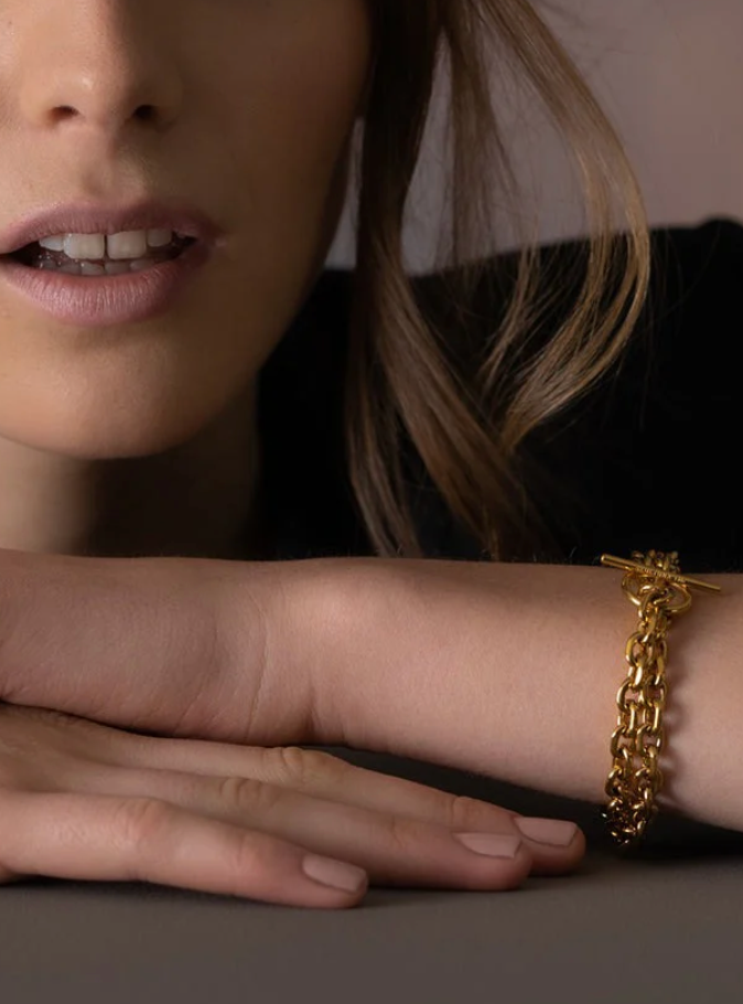 Lorie Toggle Paperclip Bracelet: Single