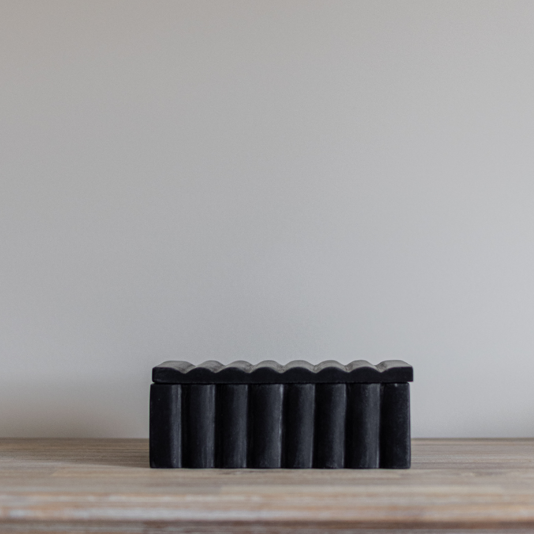 Fluted Box Marble Scallop Design Black