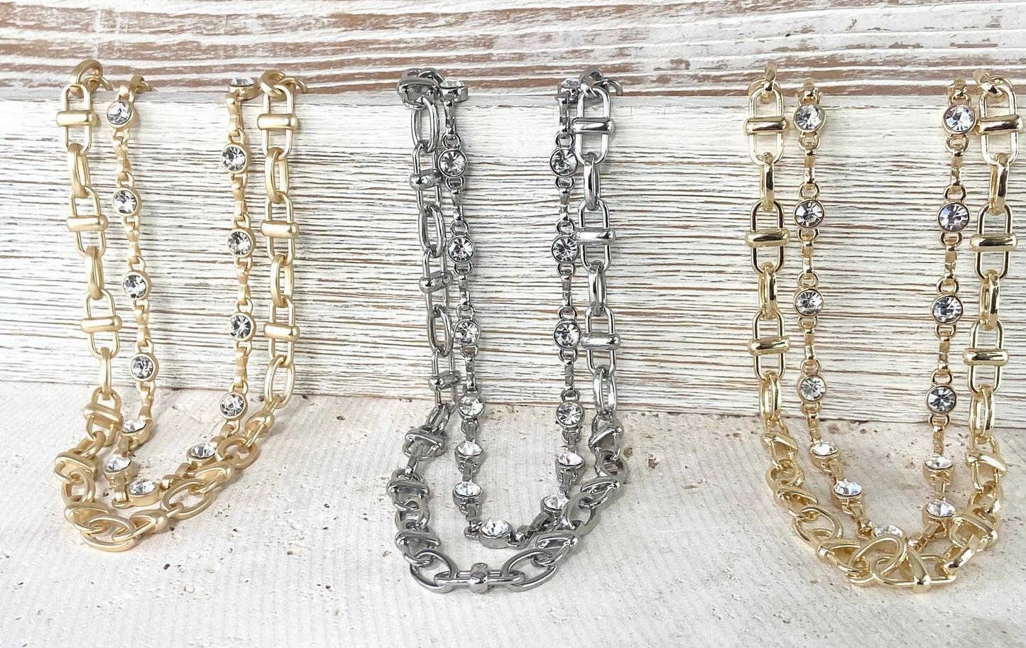 Equestrian linked chain layering crystal necklaces : Gold equestrian chain
