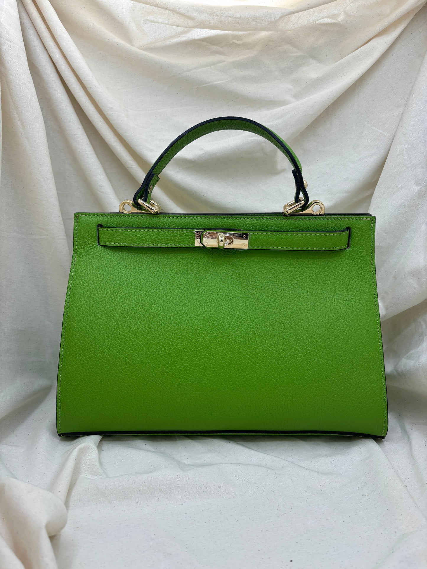 Large genuine leather handbag with shoulder strap: Verde