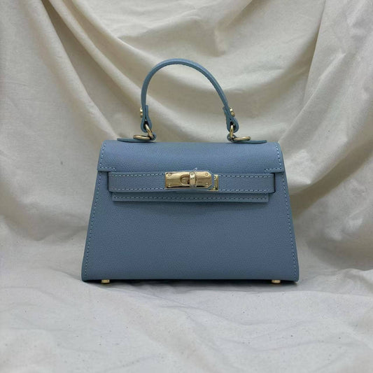 Genuine Saffiano leather handbag with strap, made in italy: Azure
