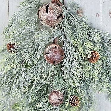ISB79002- 22in Vintage Glitter Pine w.Bells Teardrop