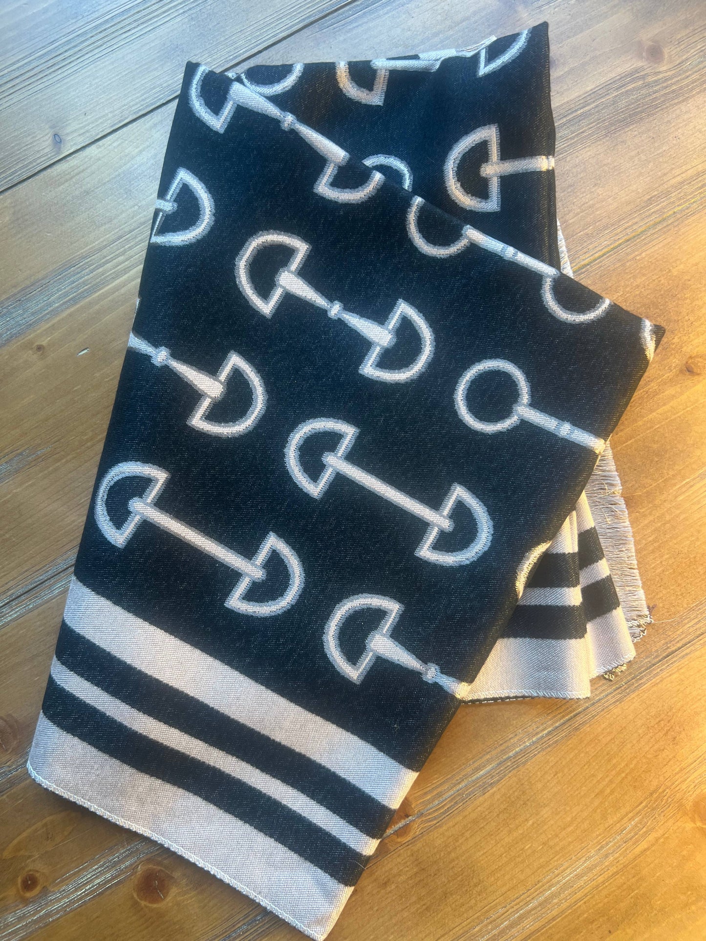 Equestrian Snaffle Bit Horse Design Winter Scarf Wrap: Black