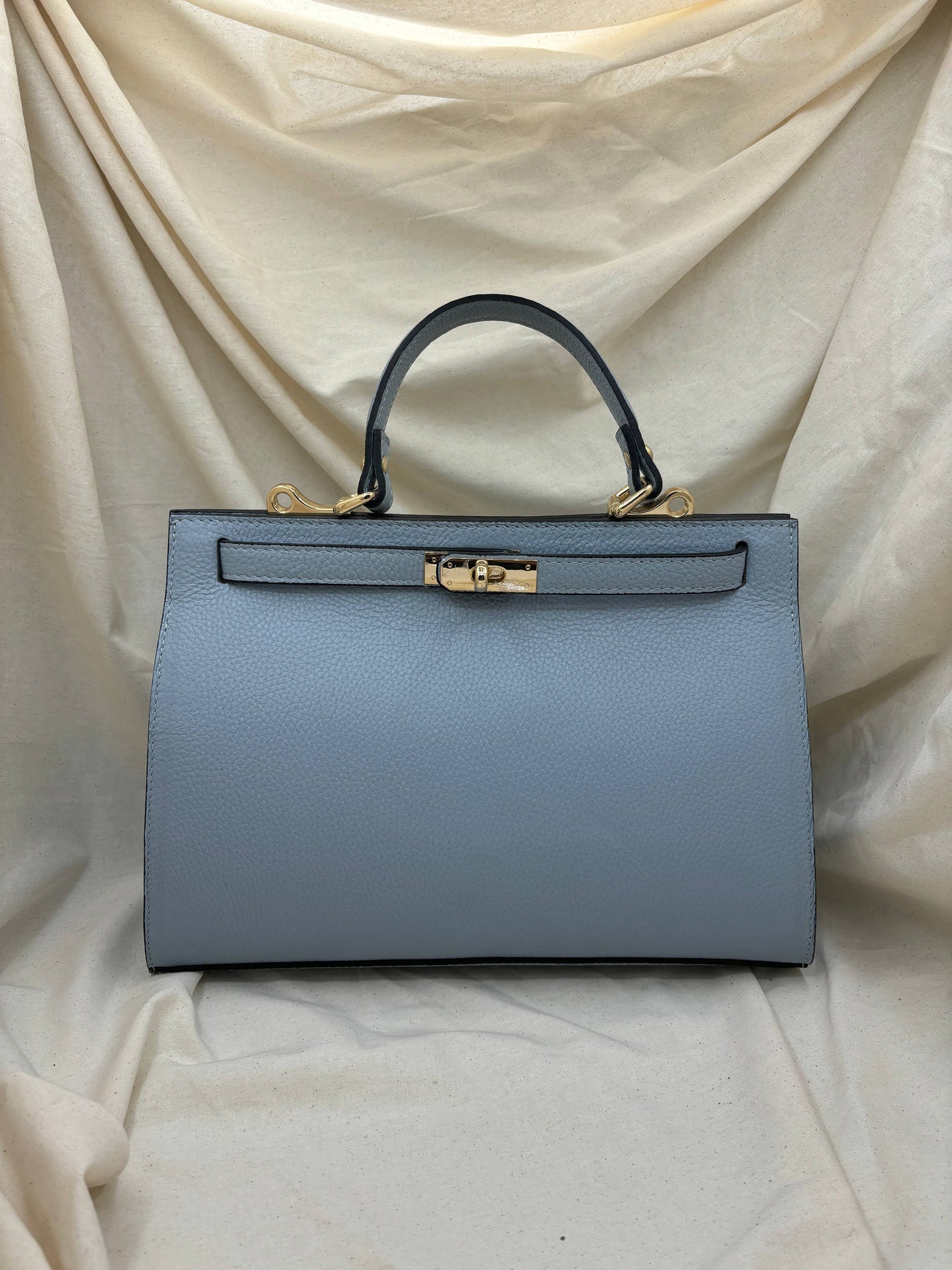 Large genuine leather handbag with shoulder strap: Verde
